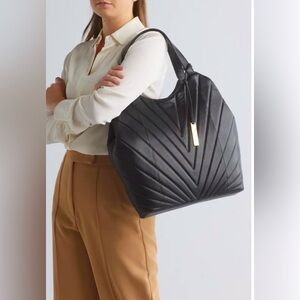 VINCE CAMUTO Theon Leather Tote Bag